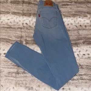 711 Levi Skinny’s!!